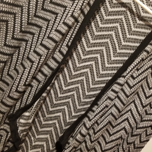 BLACK WHITE CARDIGAN NEW NWOT FINAL SALE - Picture 2 of 7